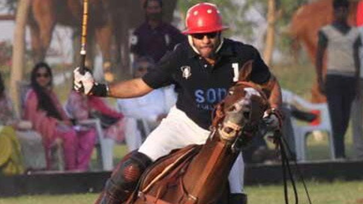 Gb, morto Sunjay Kapur: grande amico del principe William | Avrebbe ingoiato un
