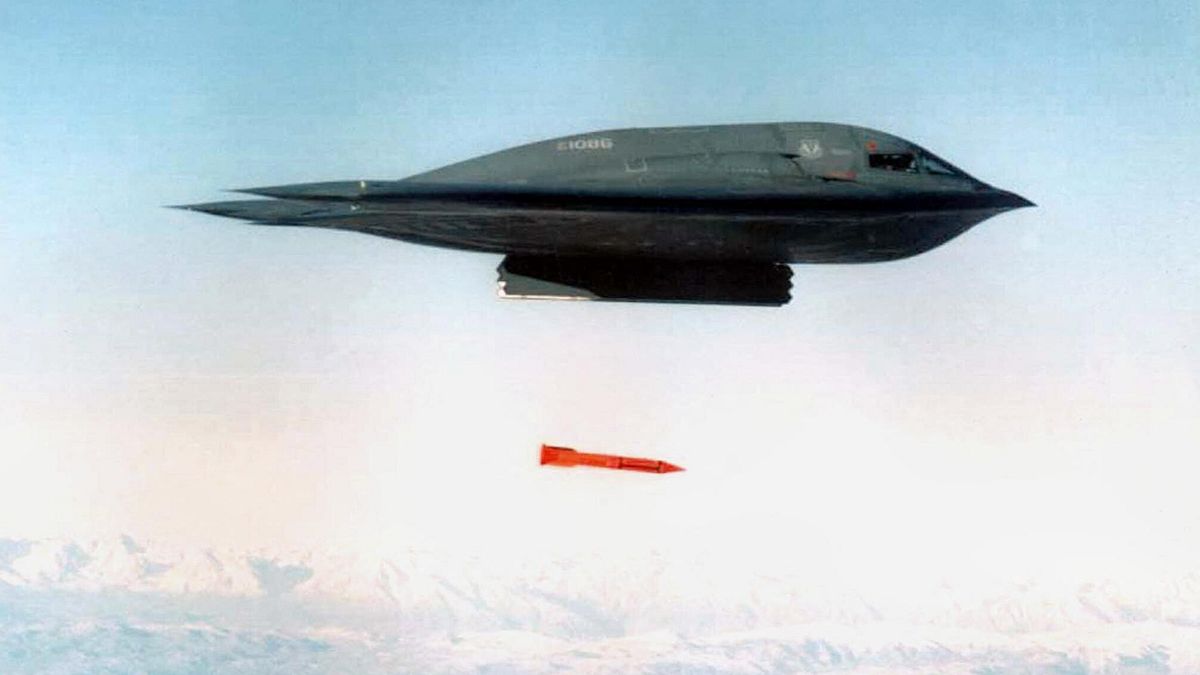 Come funziona la GBU 57, l’unica bomba trasportata dai B 2 capace di distruggere il nucleare iraniano