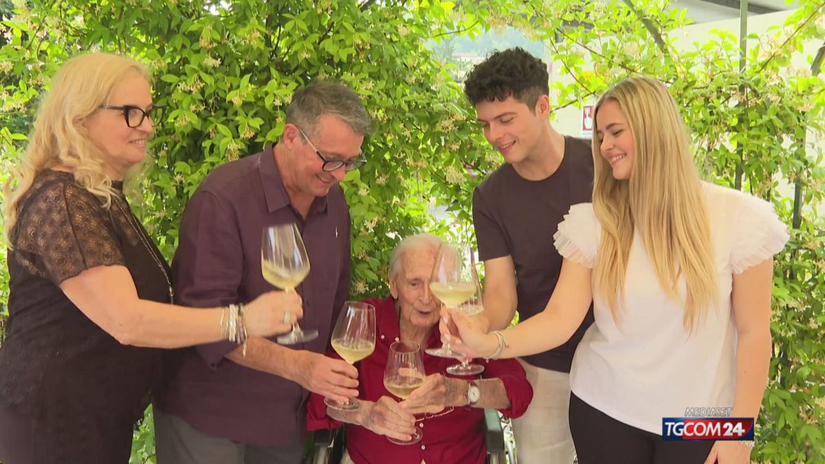 Ha 104 anni il medico più anziano d
