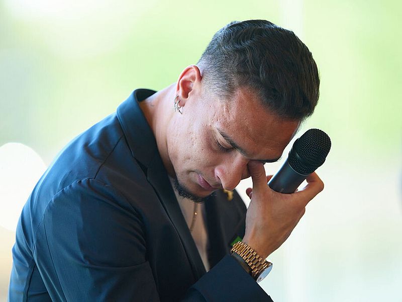 Antony torna al Betis e scoppia in lacrime: "Solo io so cosa ho passato a  Manchester"