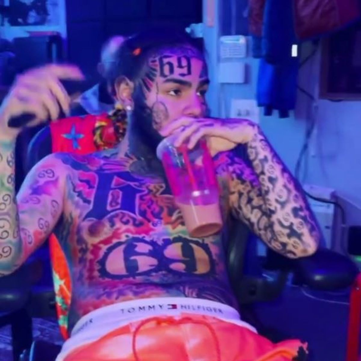6ix9ine tommy hilfiger outlet