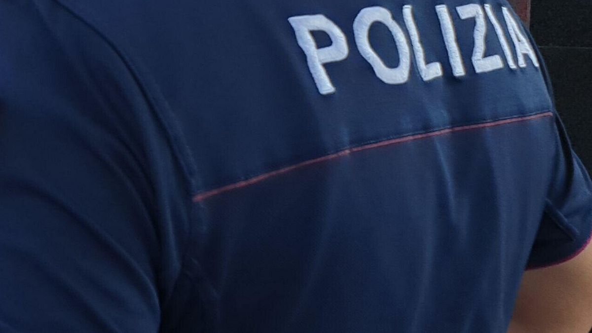  © polizia