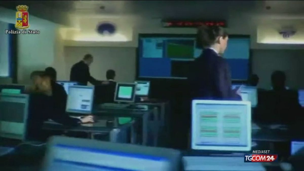 Scommesse online illegali, tredici arresti © Da video