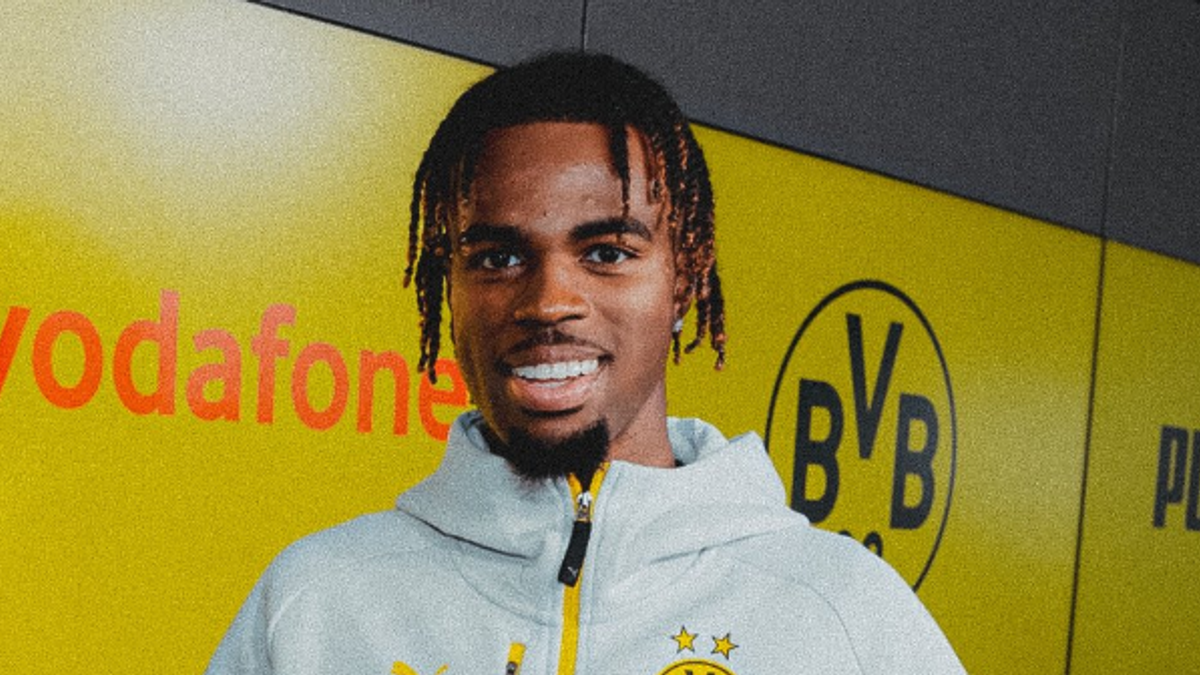 Carney Chukwuemeka © Borussia Dortmund