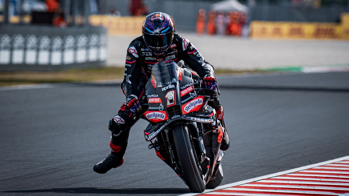  © Aprilia Racing Press Office