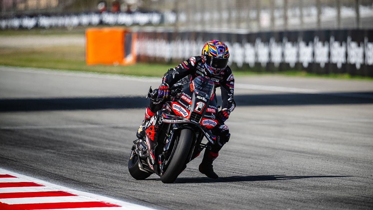  © Aprilia Racing Press Office