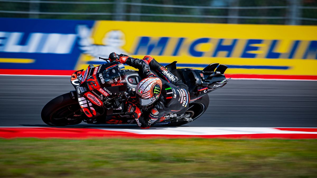  © Aprilia Racing Press Office