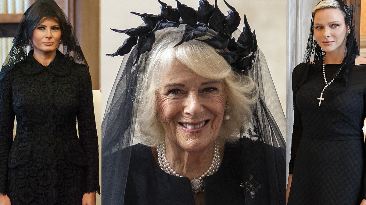 I look in "total black" per le udienze private dal Papa: da sinistra, la First lady Usa Melania Trump, la regina Camilla e la principessa Charlène di Monaco © IPA