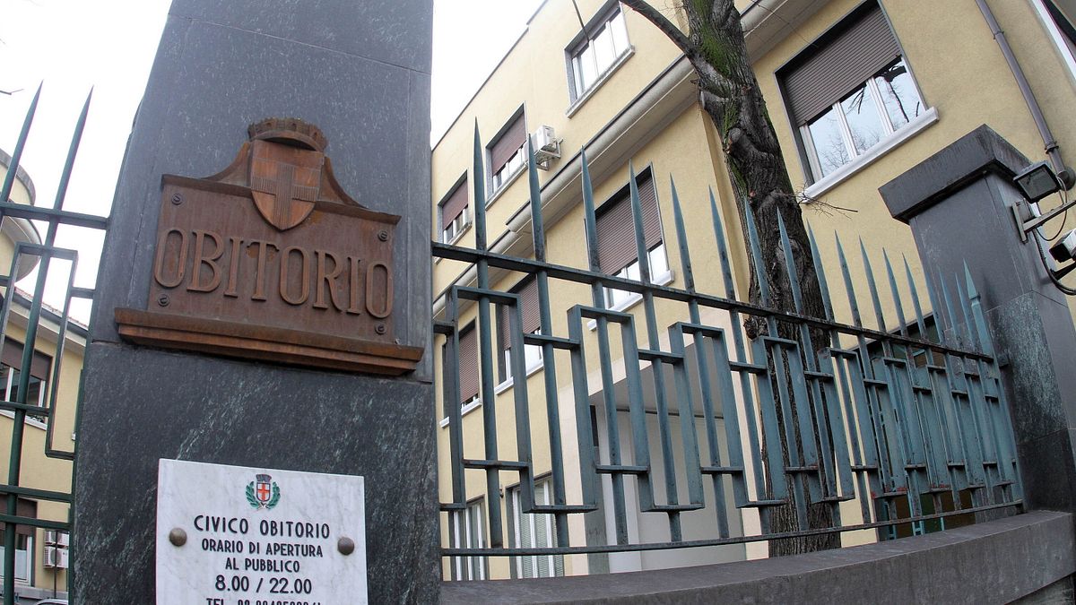 obitorio Milano © Ansa