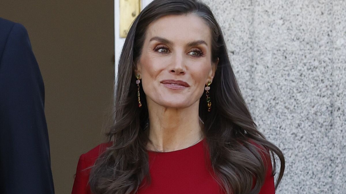 Letizia di Spagna in total look rosso in occasione della visita ufficiale a Madrid del presidente tedesco Frank-Walter Steinmeier © IPA