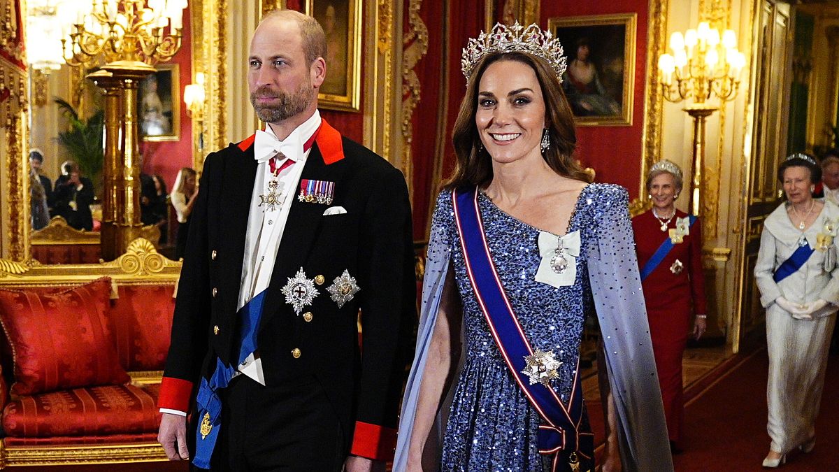 Windsor, banchetto di Stato in onore del presidente tedesco Frank-Walter Steinmeier: i principi del Galles William e Catherine. Per Kate abito blu e tiara Oriental Circlet © IPA