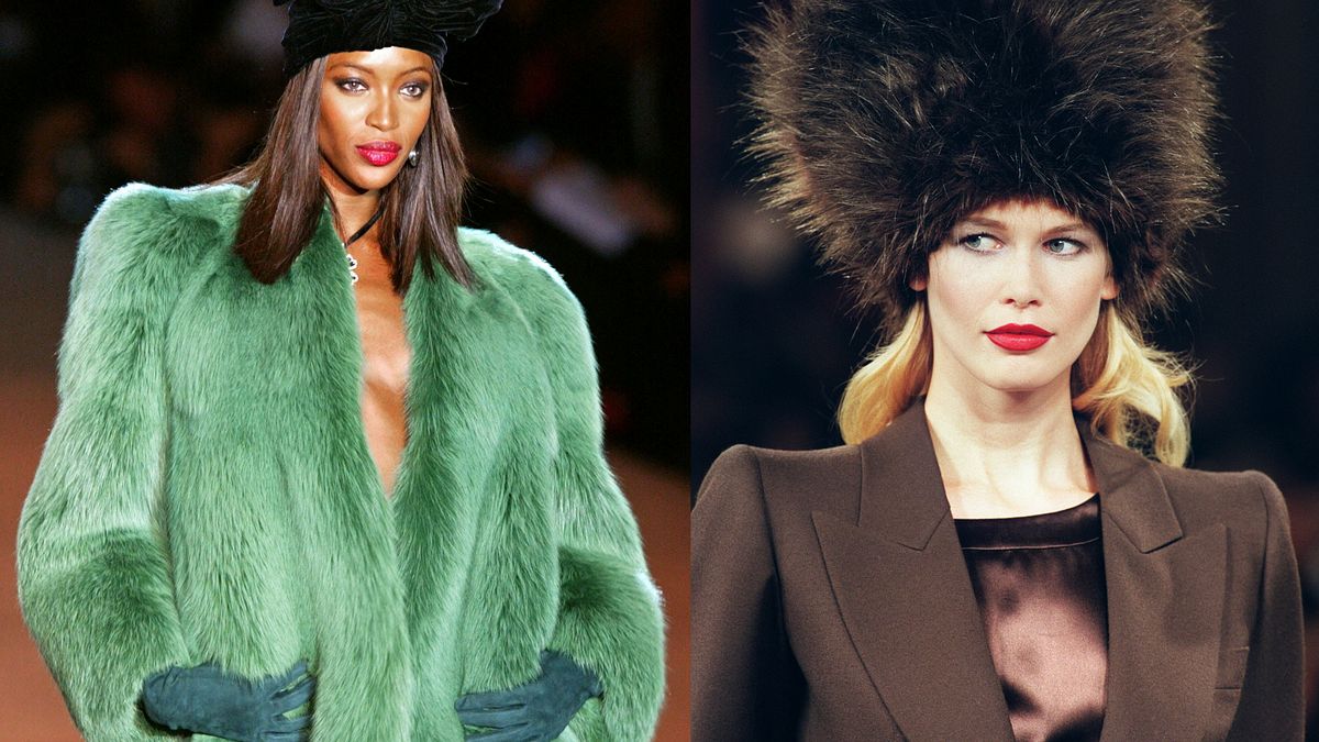 Le pellicce in passerella negli anni Novanta e Duemila: Naomi Campbell e Claudia Schiffer in due look d'archivio © Afp