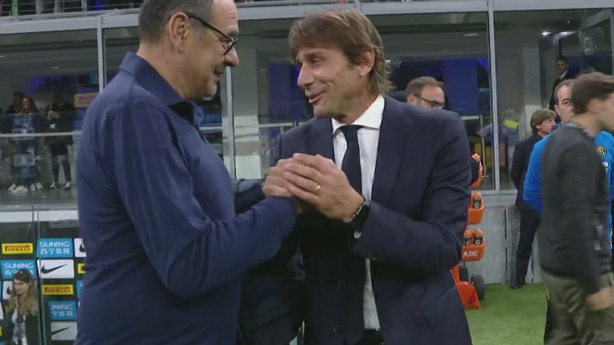 Sarri contro Conte, la domenica degli opposti © Da video