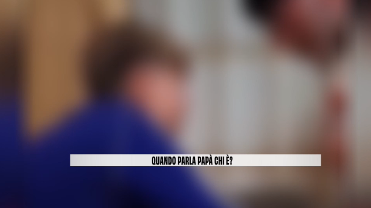 Fermo immagine del video del bambino picchiato a Catania © Da video