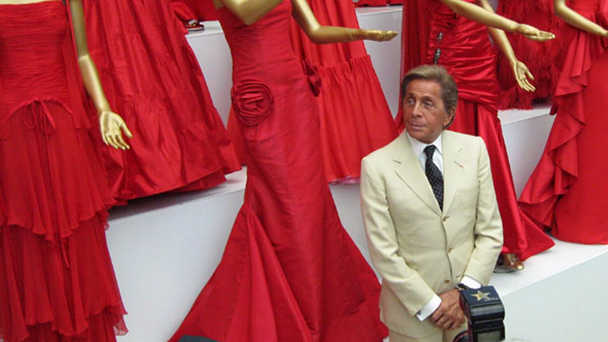 Valentino Garavani in una foto di scena tratta dal docu-film "Valentino: The Lasta Emperor" (2009) © IPA