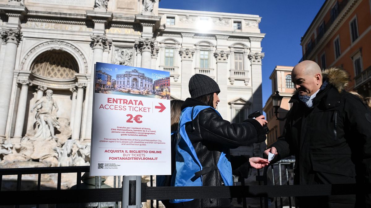 Fontana trevi © Ansa
