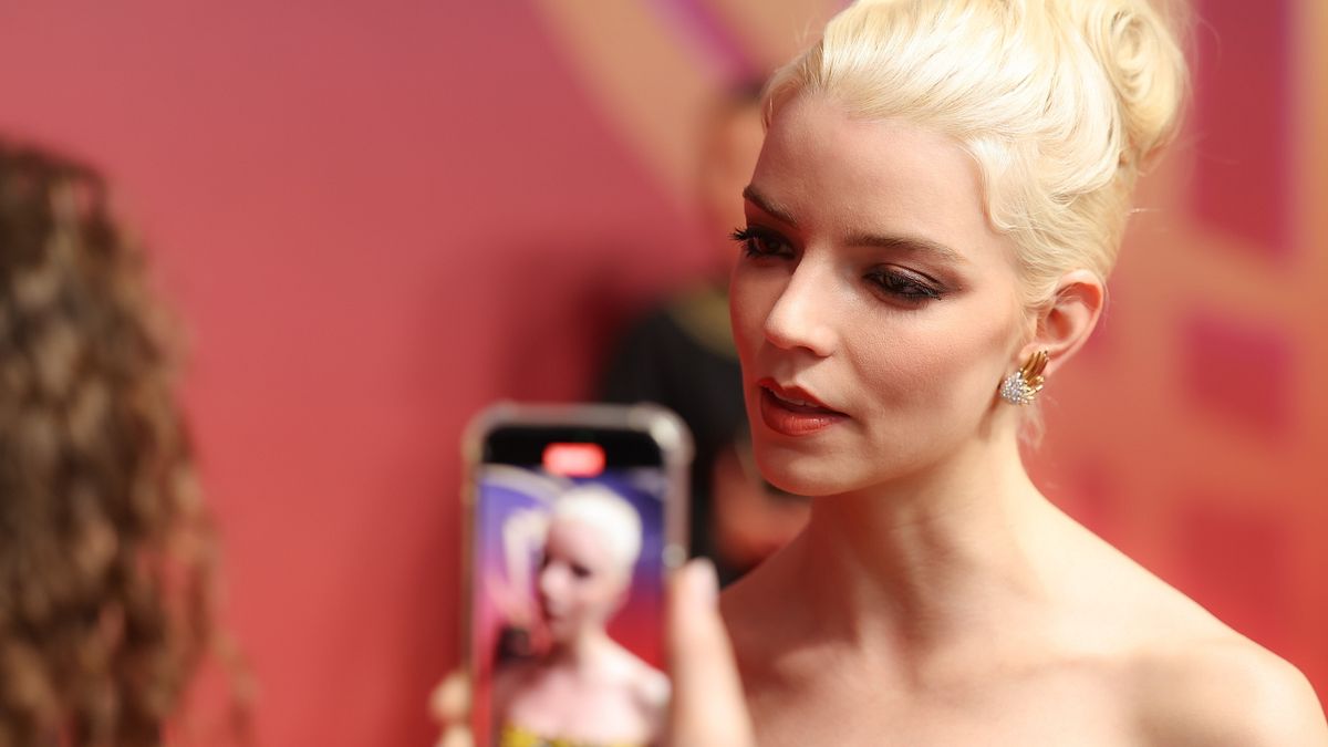 Il biondo iconico dell'attrice Anya Taylor-Joy, qui al 22esimo Marrakech International Film Festival © Afp