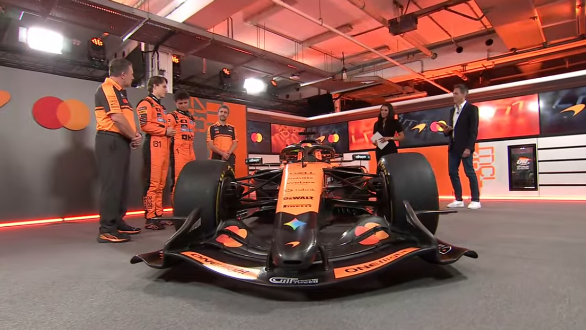  © McLaren Mastercard F1 Team