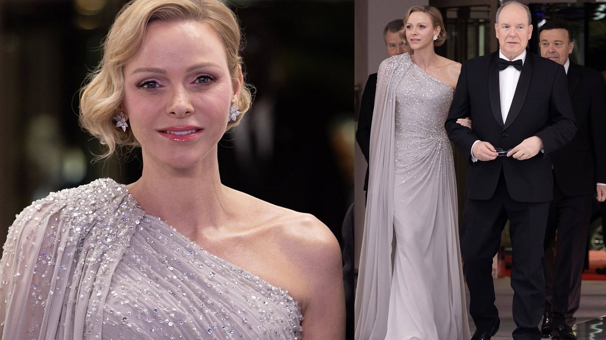 Look di ispirazione spaziale per la principessa Charlène di Monaco al Ballo della Rosa 2026 © IPA