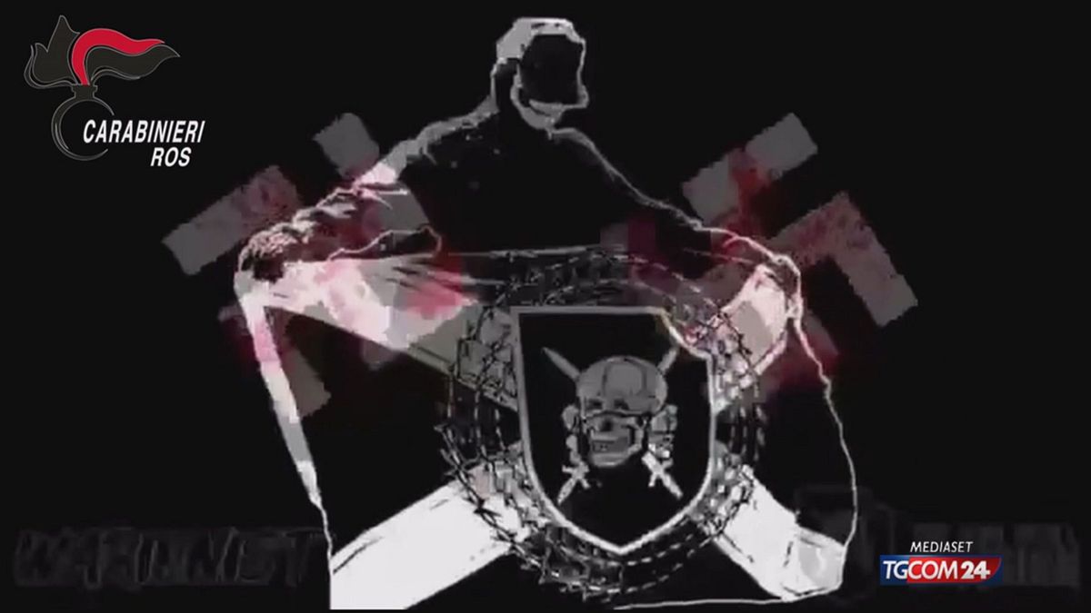 18.05 TERRORISMO, 17ENNE IN MANETTE © Da video