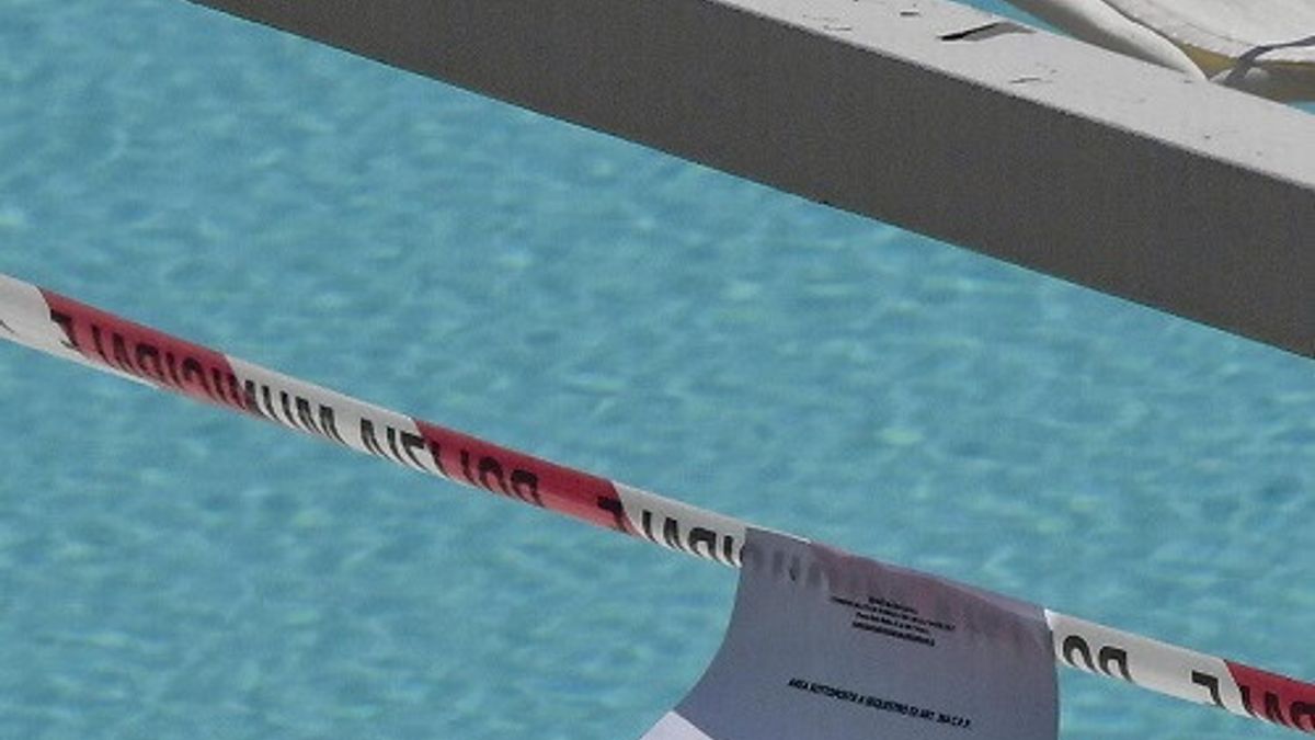piscina © Ansa