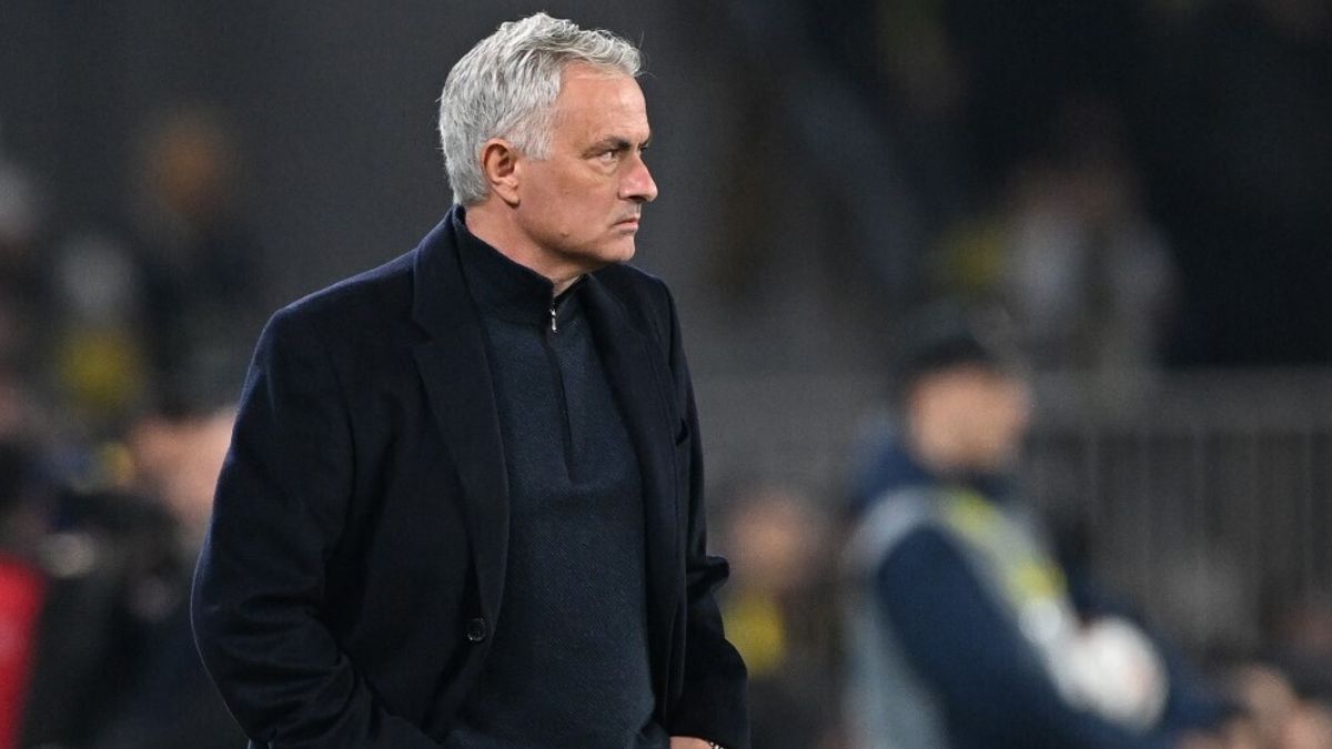 9) José Mourinho (Fenerbahce): 10,5 milioni netti © afp