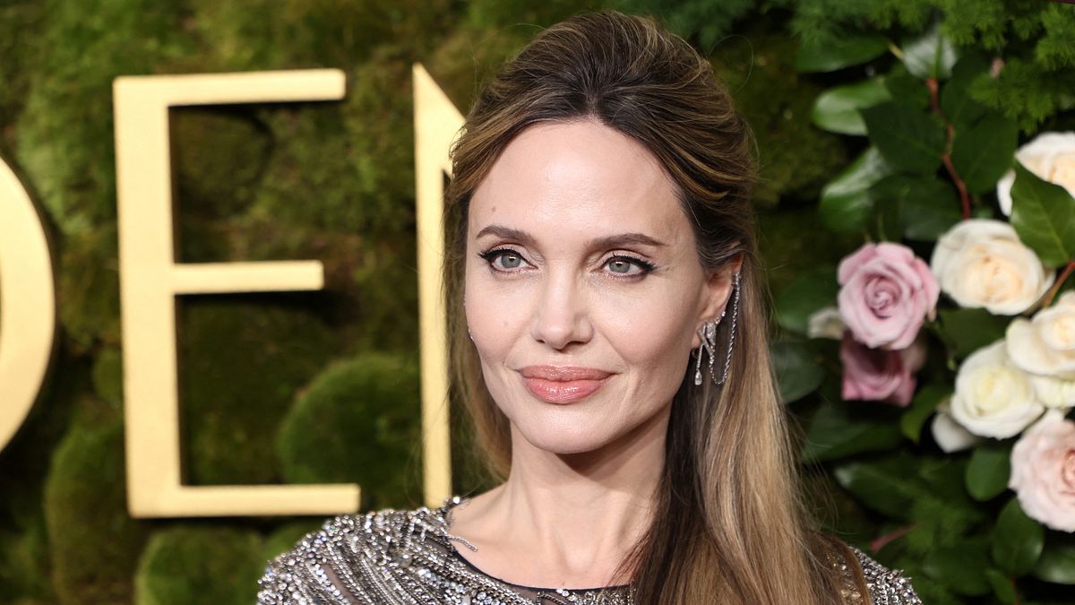 Angelina Jolie ai Golden Globes 2025 © Afp