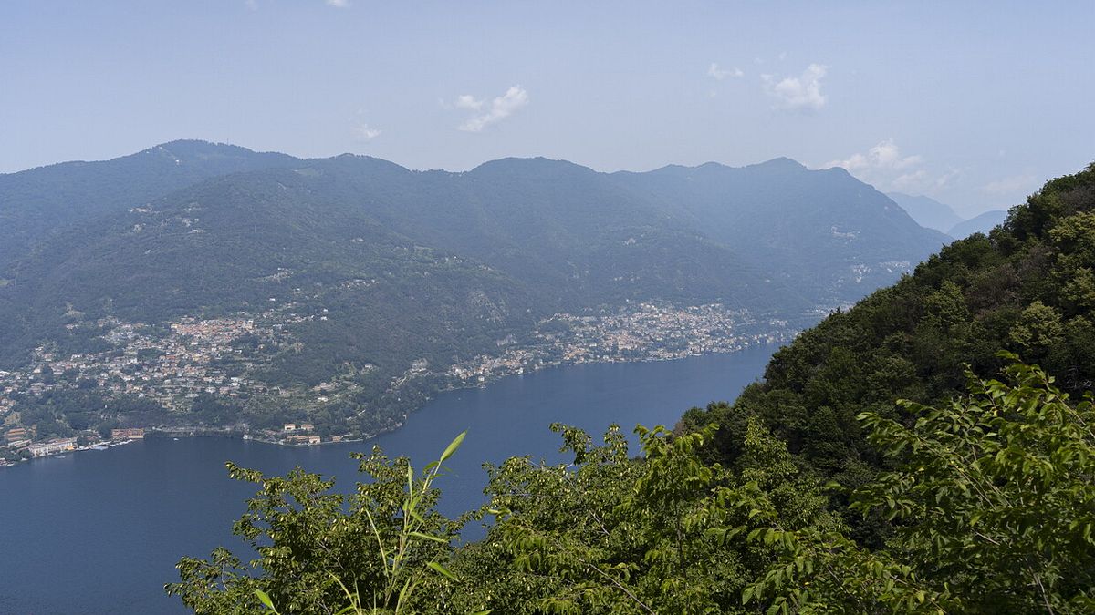 Brunate e vista sul lago di Como © Istockphoto