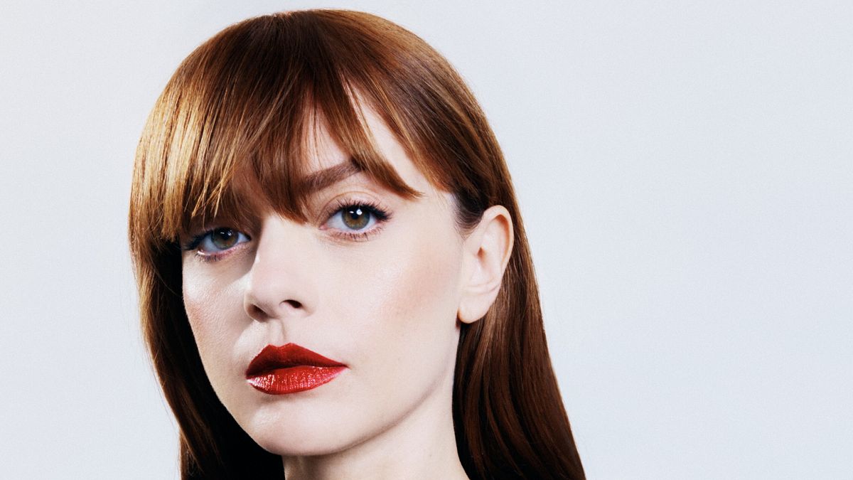 A Sanremo make up “bold” e grintoso per Annalisa, per il terzo anno consecutivo Local Muse Yves Saint Laurent Beauty © Ufficio stampa