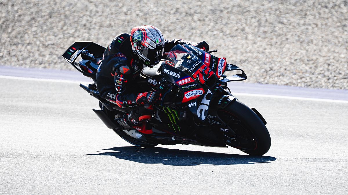  © Aprilia Racing Press Office