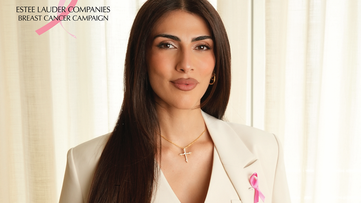 Giulia Salemi, da sempre vicina a The Estée Lauder Companies Italia, è la madrina della Breast Cancer Campaign 2026 © Ufficio stampa