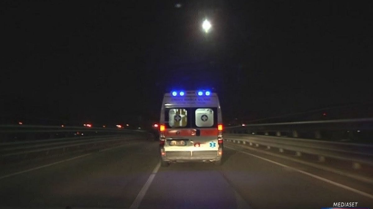 Una notte in ambulanza: così si agisce contro il coronavirus © Tgcom24