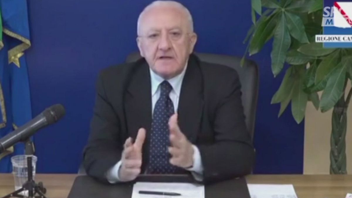 De Luca: "Ok allenamenti del Napoli" 
