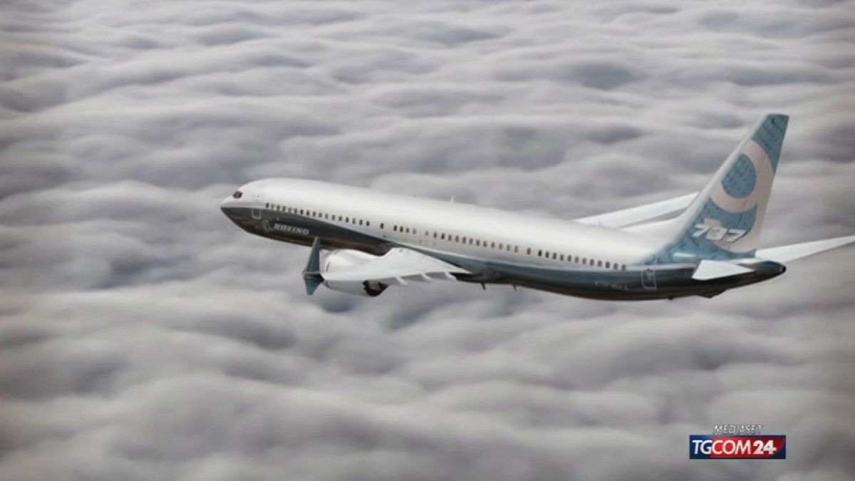 12.00 BOEING SOSPENDE PRODUZIONE 737 MAX SRV 