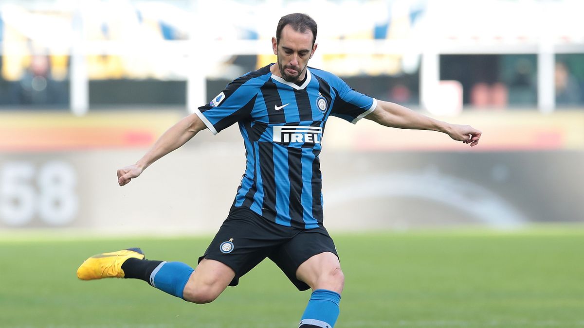  Godin (Inter): ingaggio 5 milioni l'anno, perderebbe 