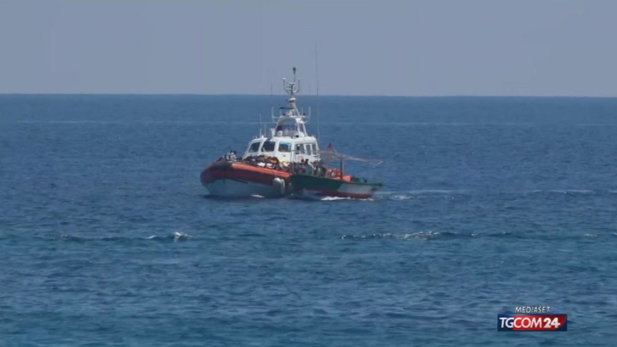 Migranti positivi, ecco il piano del governo 