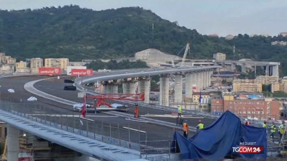 Genova, la burocrazia frena il ponte 