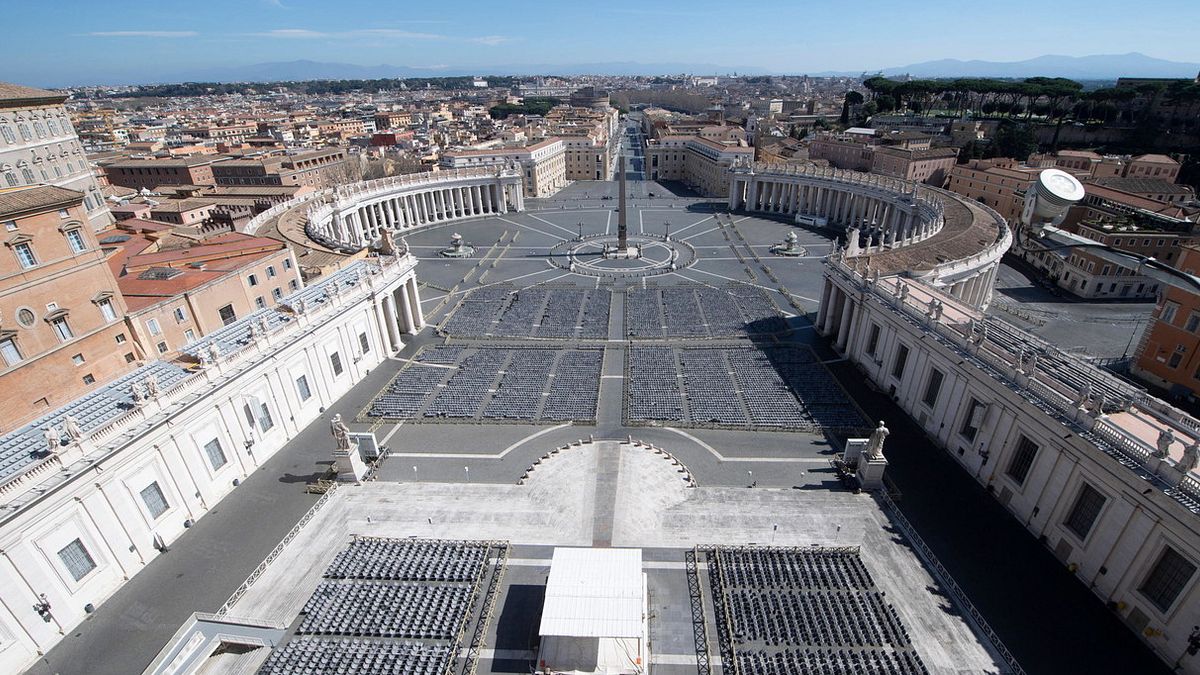 Il 12 marzo Città del Vaticano deserta dopo il lockdown.  