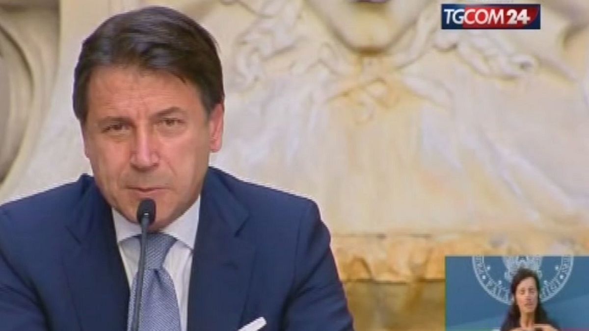 Breaking News delle 17.00 | Conte: "Consegnate mascherine" 