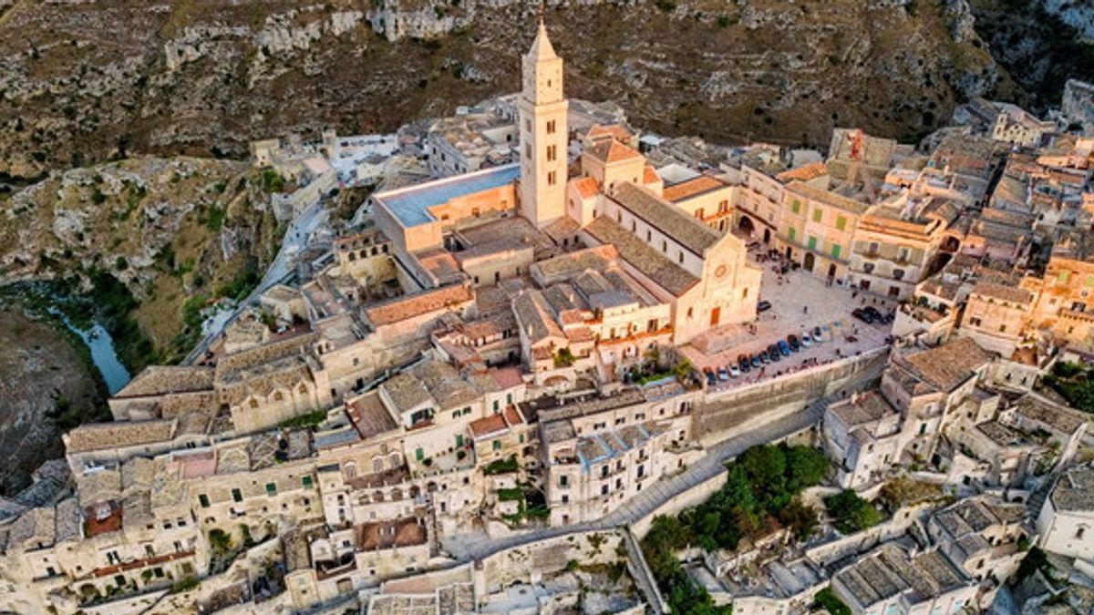  Matera, la città dei Sassi © Istockphoto