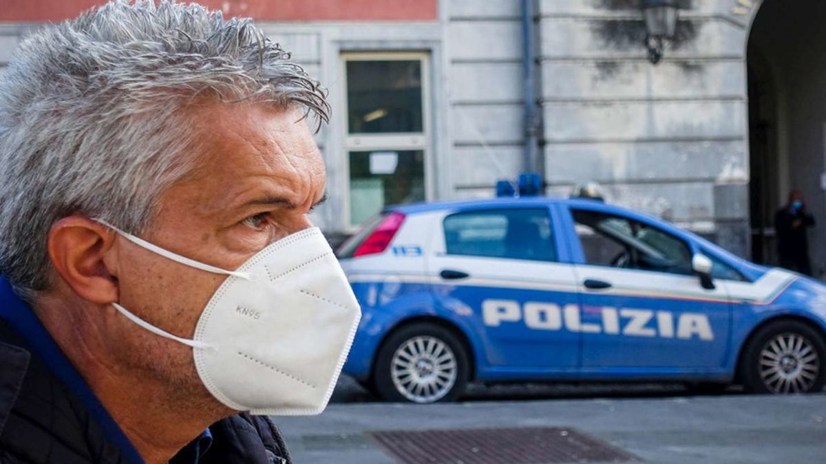 Arzano (Napoli) controlli nella zona rossa © Ansa