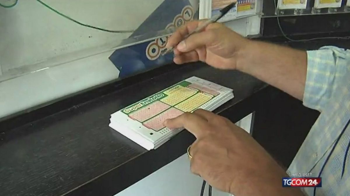 Caccia al superenalotto milionario 