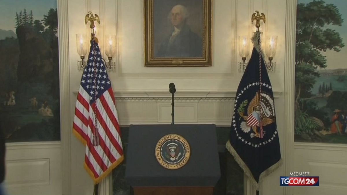 Iran, Trump boccia accordo sul nucleare: "Tra i peggiori mai fatti". 