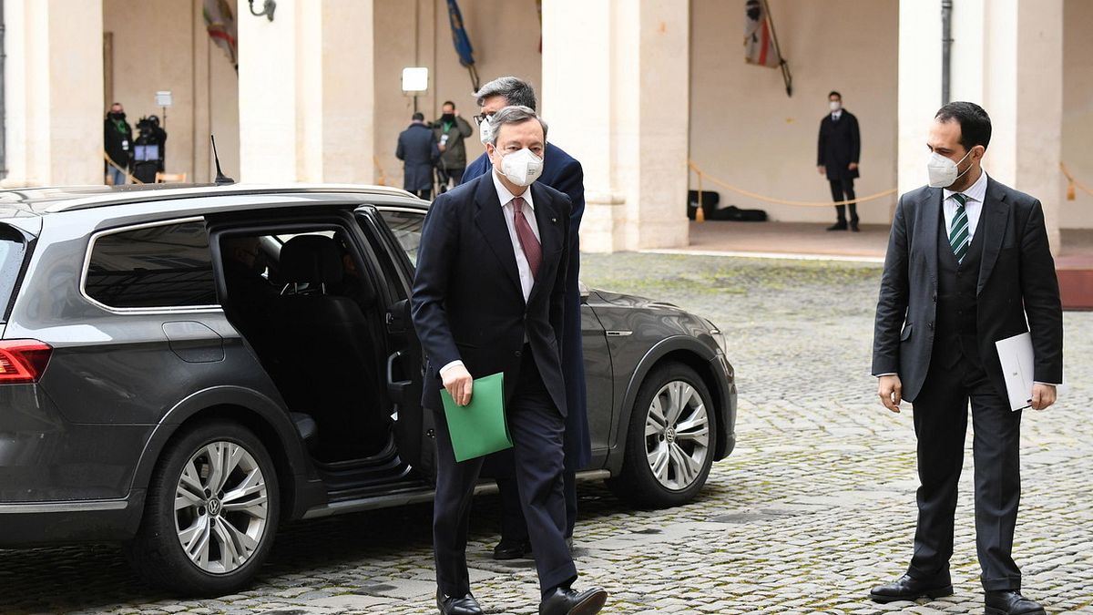L'arrivo di Draghi al Quirinale per il giuramento © Ansa