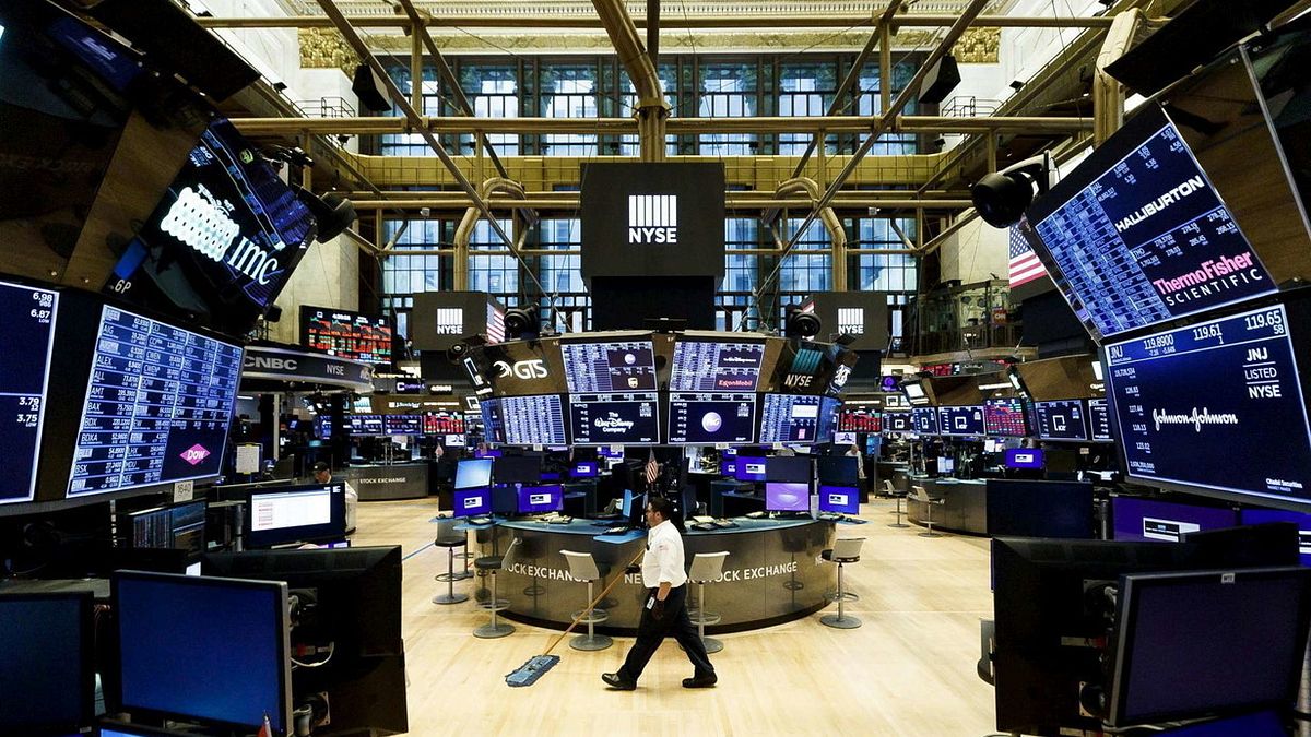  © Ansa