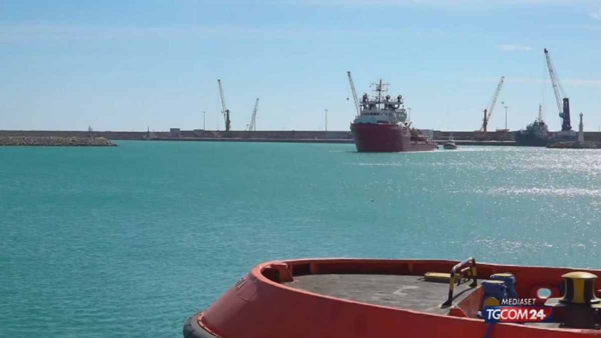 Pozzallo, quarantena per la Ocean Viking 