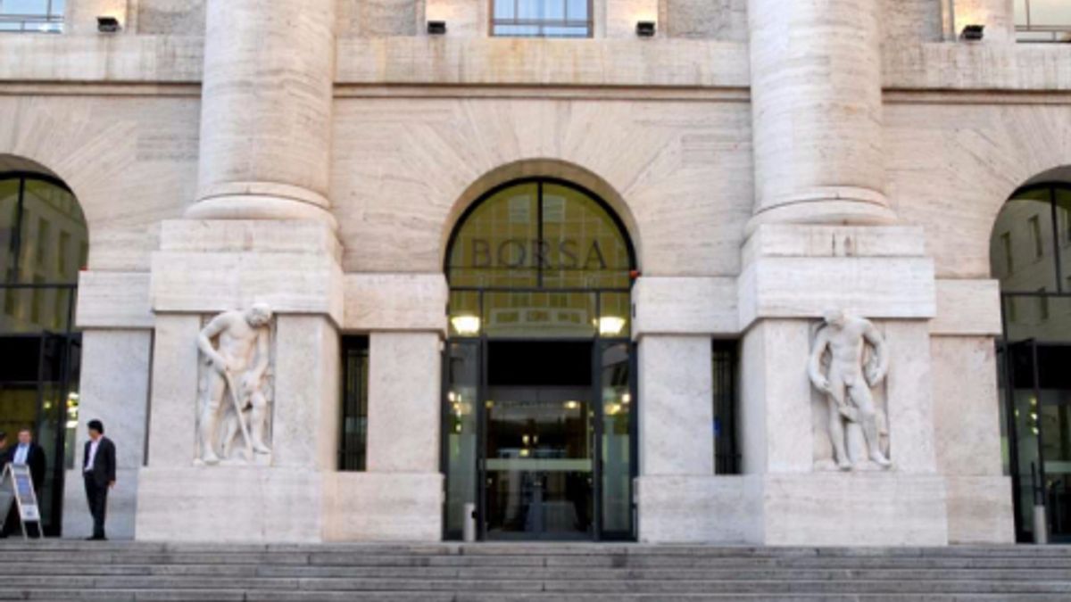  © agenzia