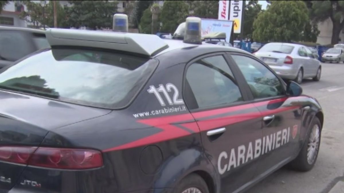 Locri, carabinieri sequestrano due scuole pubbliche 