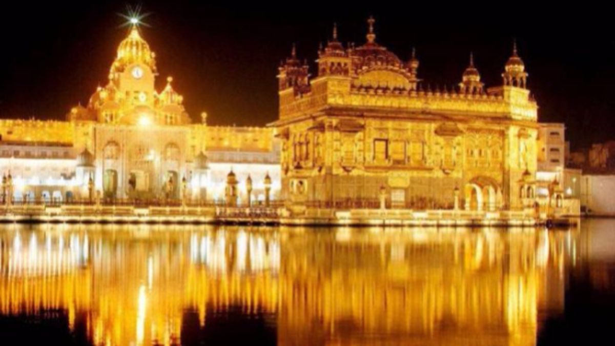 
      
      Il Tempio d'Oro a Amritsar nel Punjab
   
    © dal-web