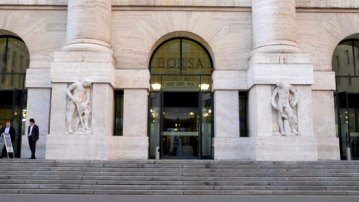  © agenzia